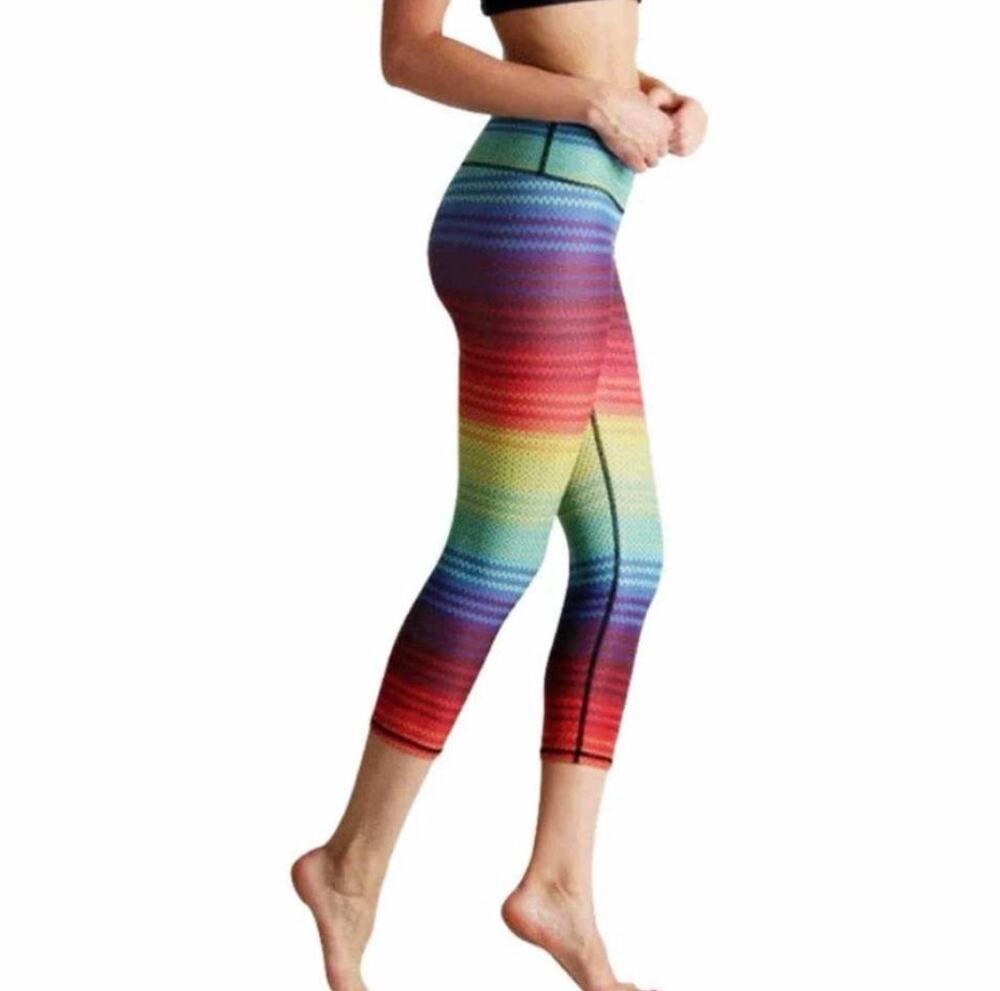 Yoga Democracy Rainbow Stripe Multicolor Leggings Womens Size M *EUC